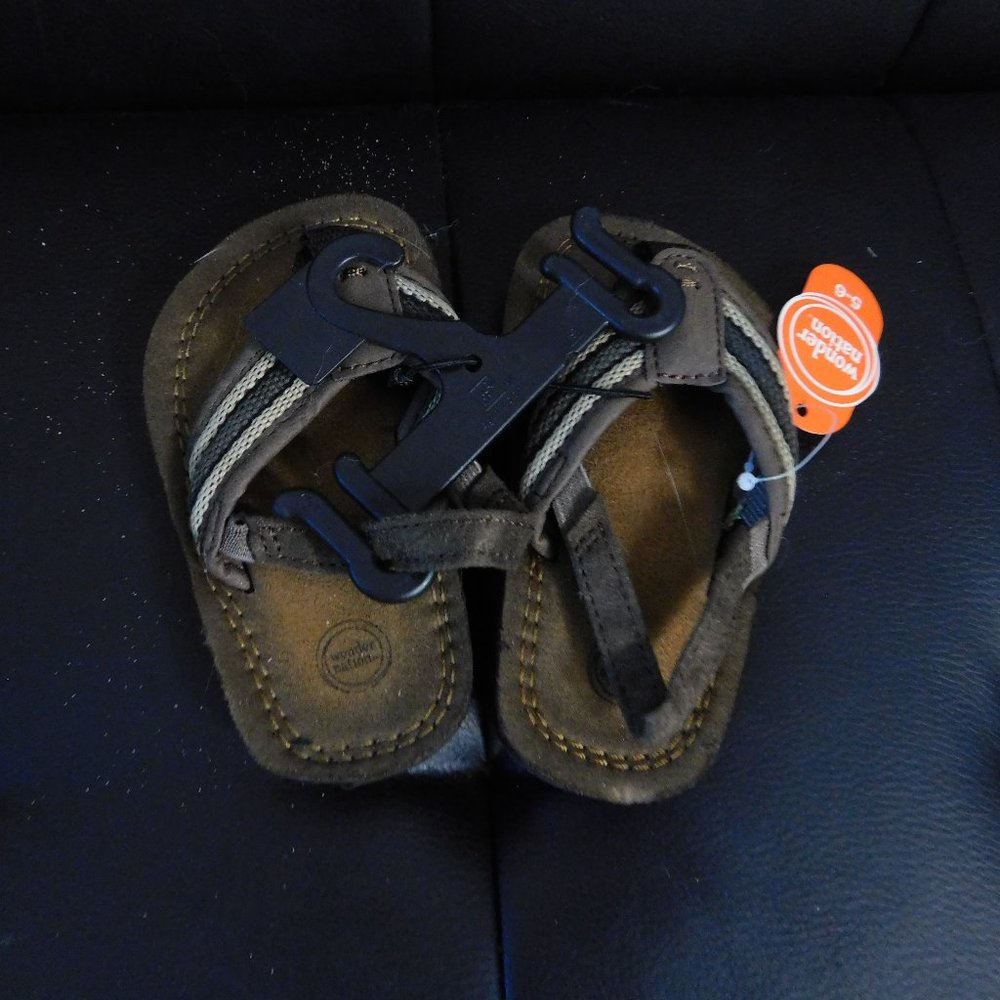 BRAND NEW Boys Flip Flop Sandals